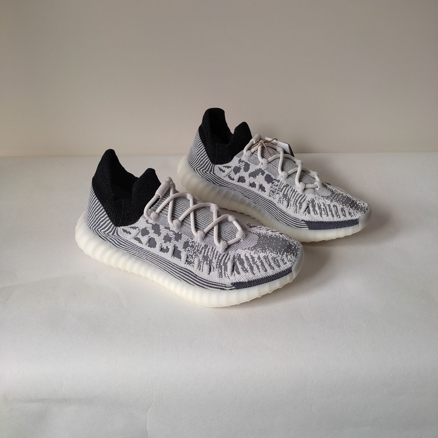 Adidas Yeezy 350 V2 CMPCT Panda