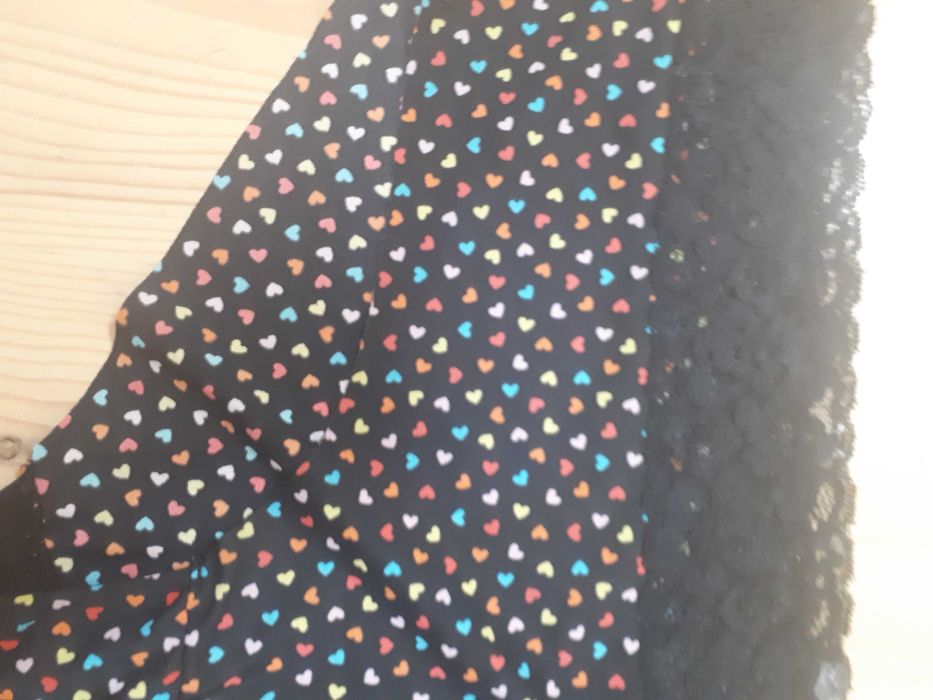 Majtki w serduszka 44-46