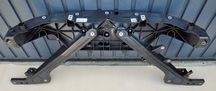 Tesla Model Y - телевізор передня панель рест дорест