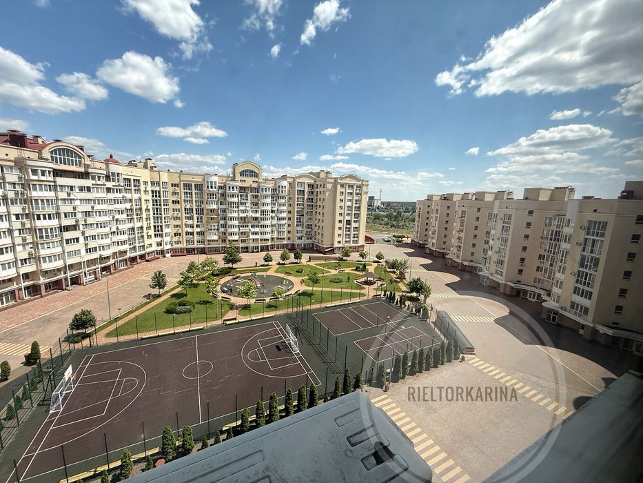 «ЖК Рівʼєра» Намив 2к велика квартира в продажі з усім