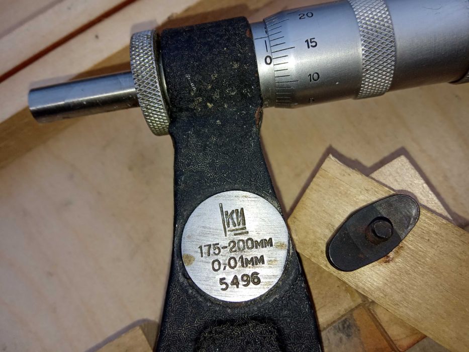 Микрометр резьбомерный со вставками  175мм на 200мм(комплект), новый