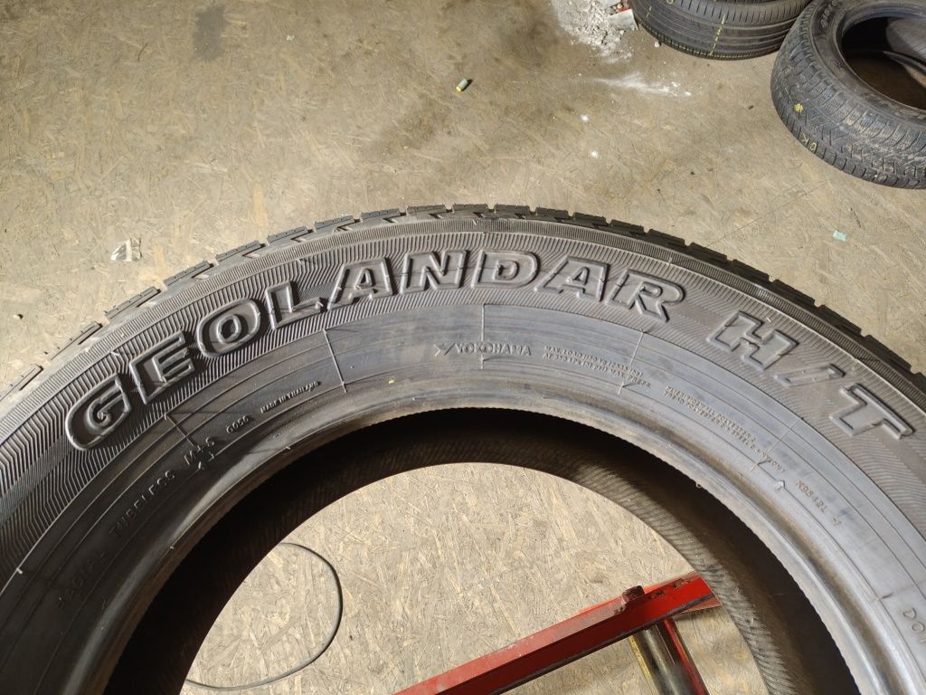 275/60R18 113 H Yokohama Geloandar H/T     Z369/30B