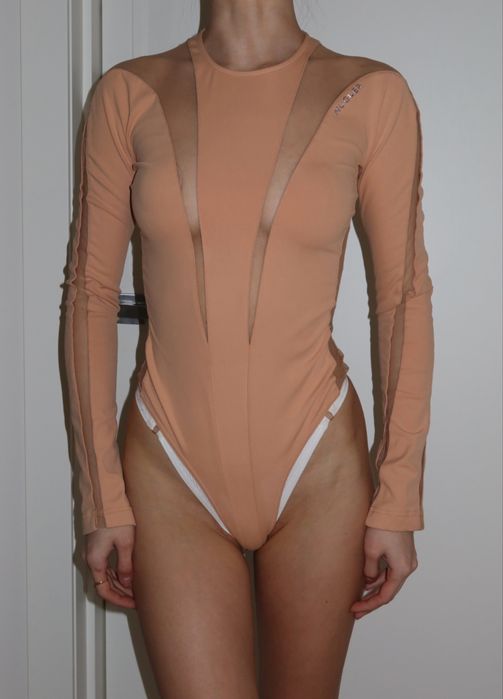 Боди в стиле mugler