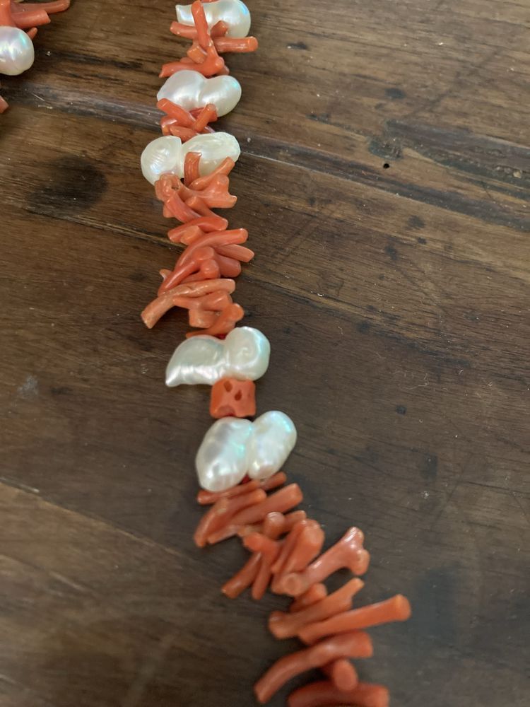 Colar de coral mediterraneo e perolas naturais