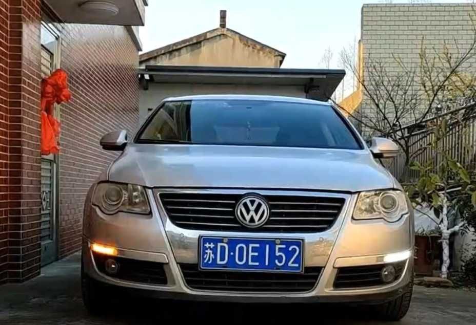 Passat B6 Штатные DRL в бампер динамические поворотники+ходовые огни