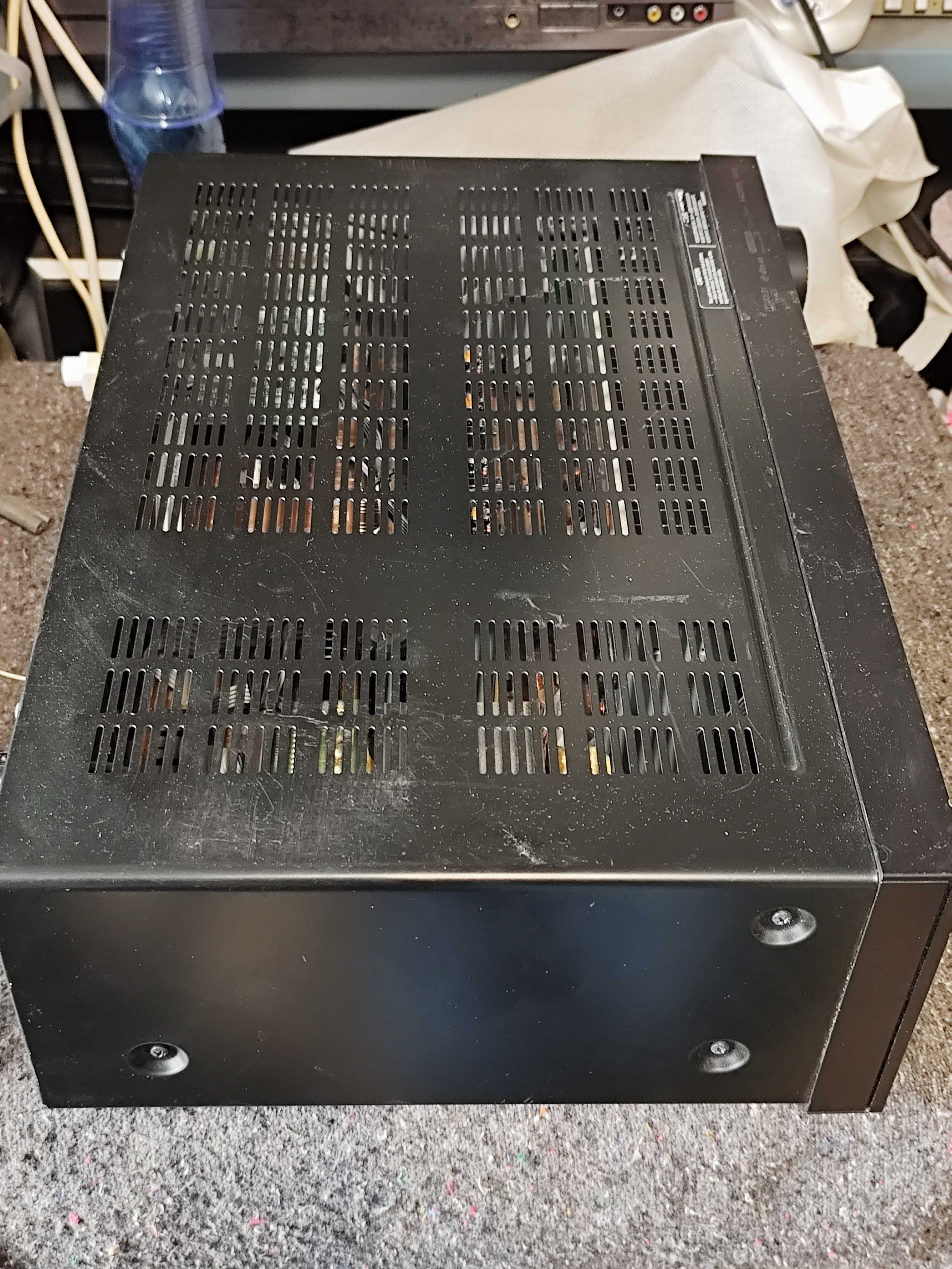 amplituner Onkyo HT-R 558