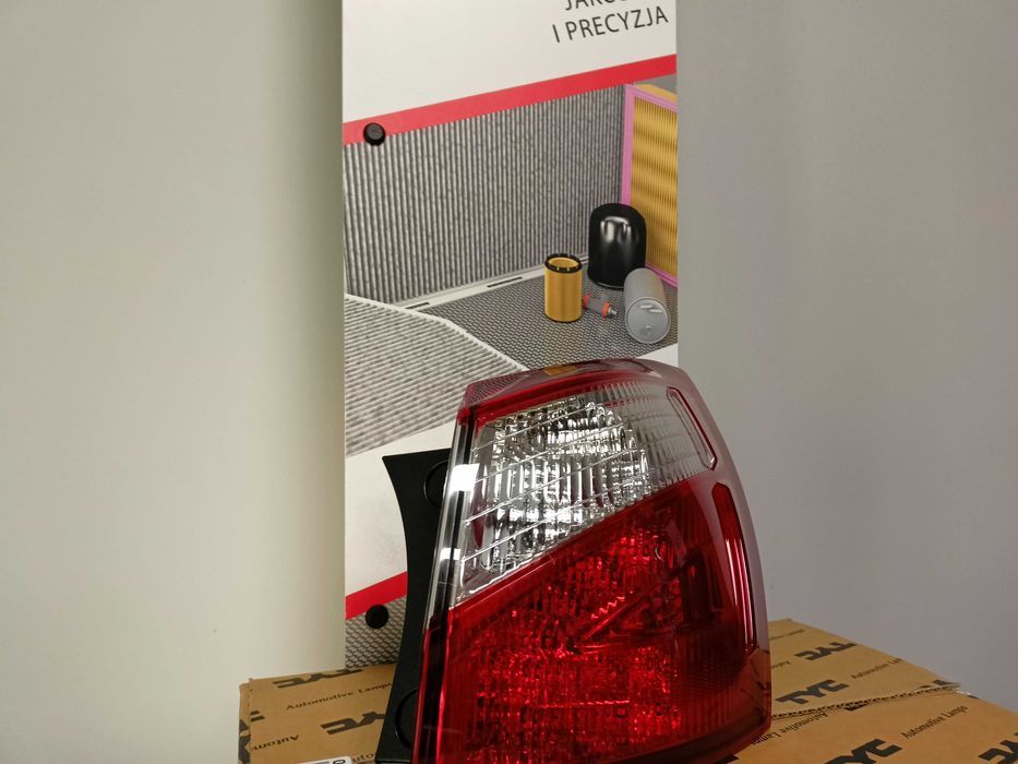 Nissan QASHQAI 2010- Lampa tył zewn.prawa LED.> PROMOCJA !!!