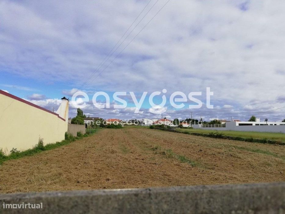 Terreno destinado a construção de 1 ou 2 Moradias em Aradas (Aveiro)