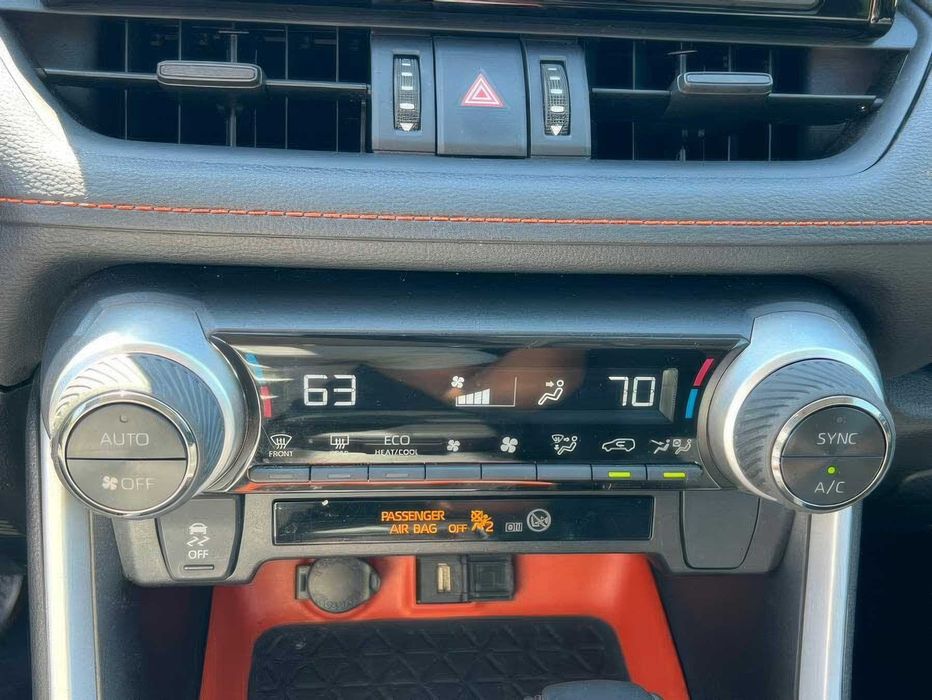 Toyota RAV4 Adventure      2022