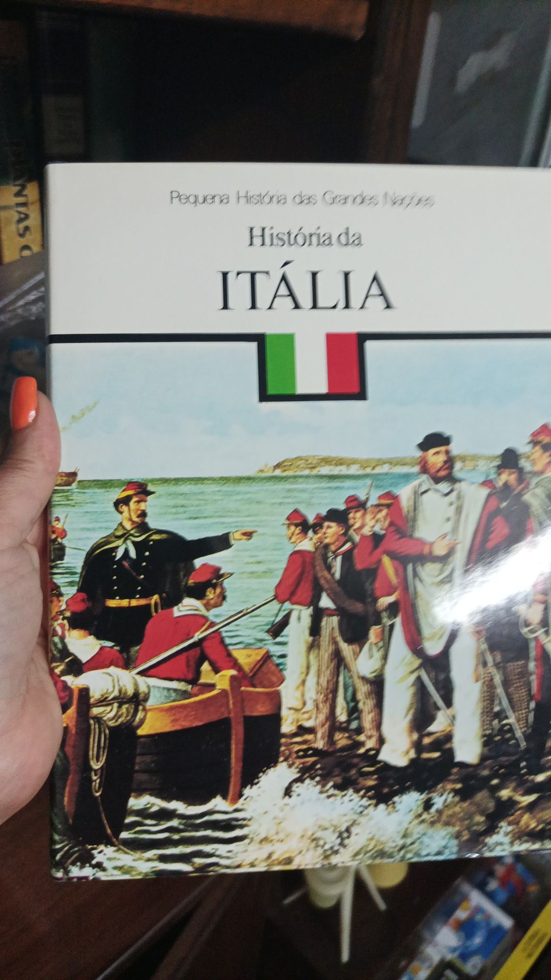 Coleção história de 10 volumes
 Pequena história das grandes nações