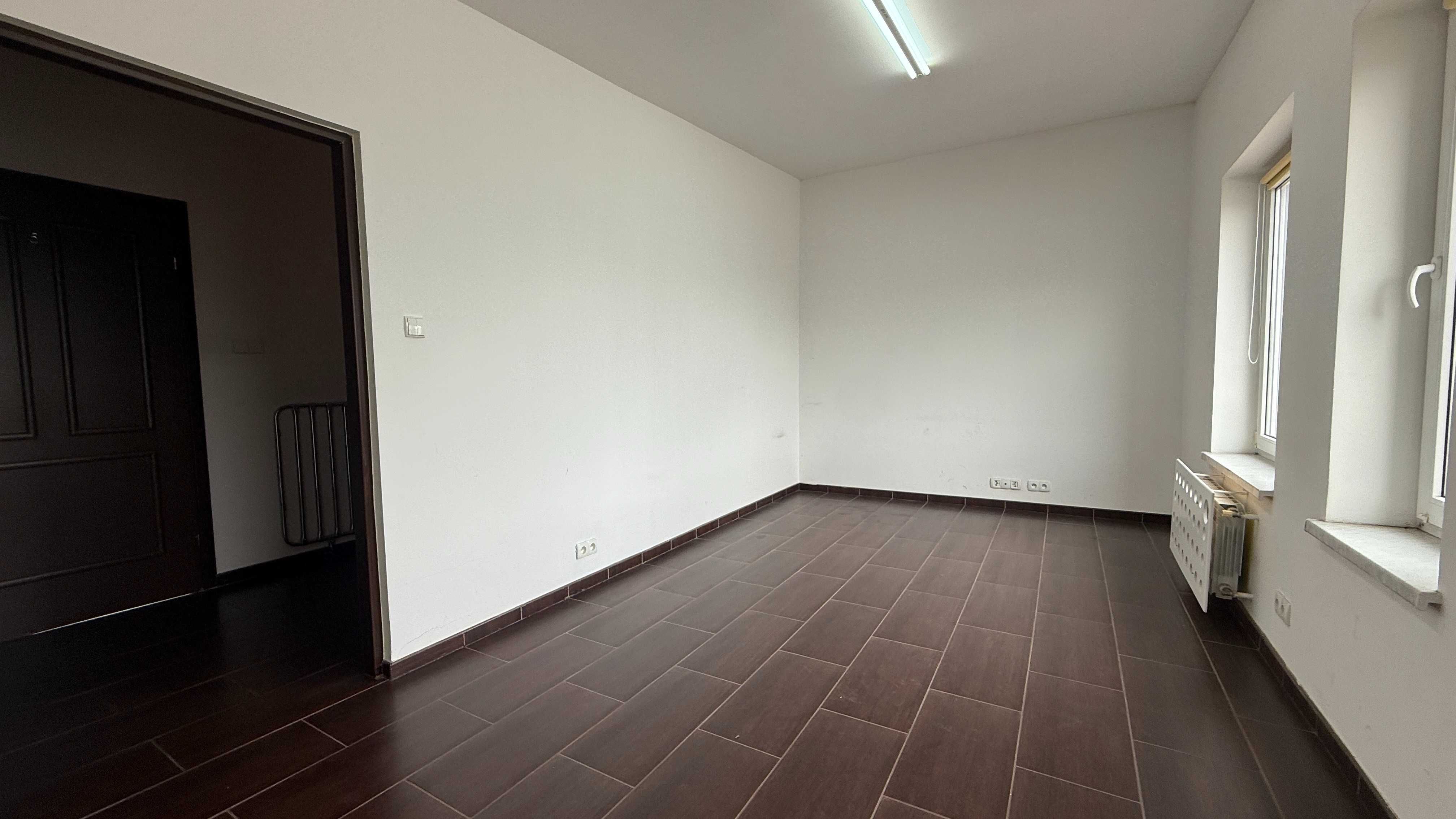 lokalu usługowego - 17 m², naprzeciw Urzędu Wawer ul. Żegańska