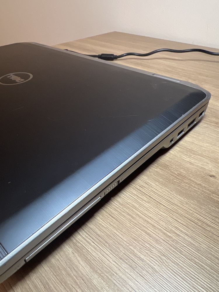 Laptop Dell Latitude E6520 – i7 / 8 GB RAM / NVIDIA / Windows 10