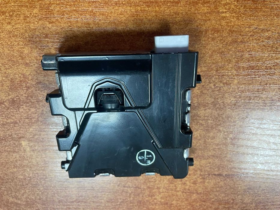 Камера передня Тойота Рав 4 2017року (8646C-42021)