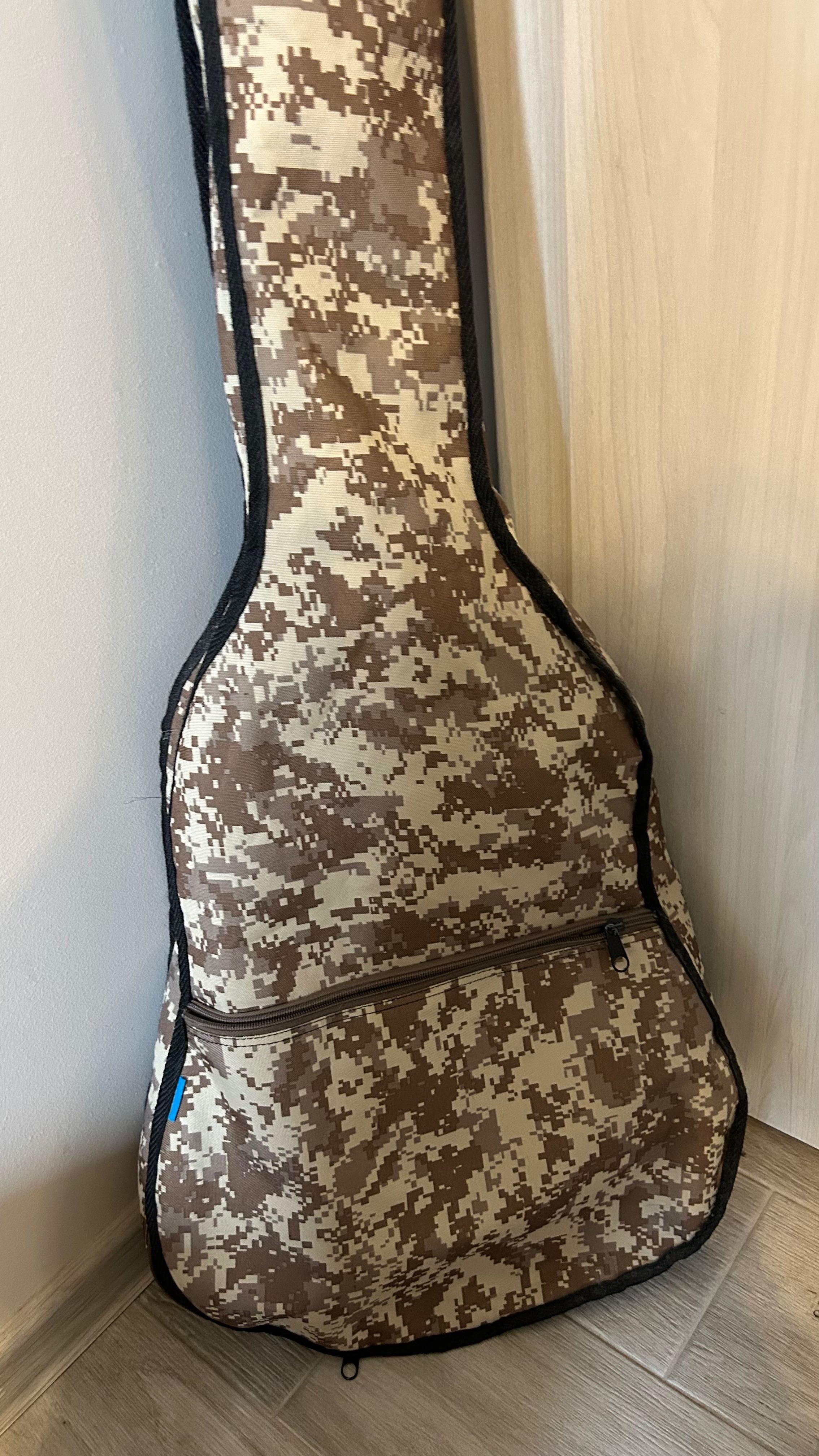 gitara Yamaha Pacifica 012 + wzmacniacz Line Spider V20 + akcesoria