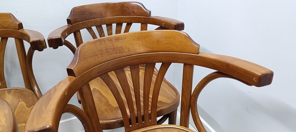 Krzesła gięte Thonet Fameg Radomsko z podłokietnikiem 30szt