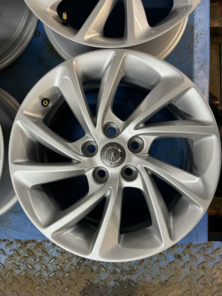 5x105 16 GM Opel Astra K Astra J Mokka z czujnikaki cisnienia