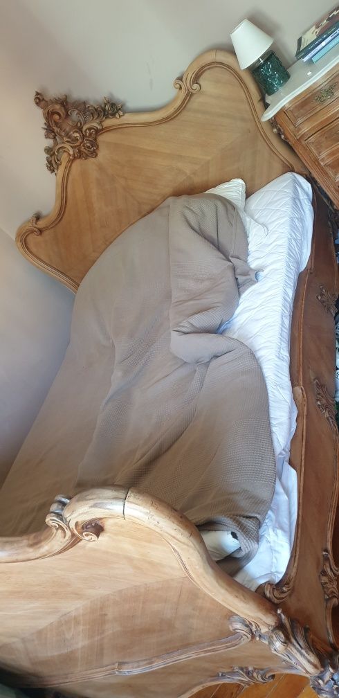 Cama de casal com colchão