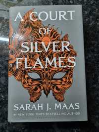 Livro "A Court Of Silver Flames", de Sarah J. Maas