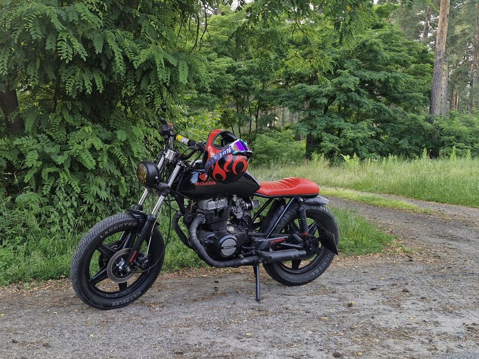 Продаю Хонда cb400