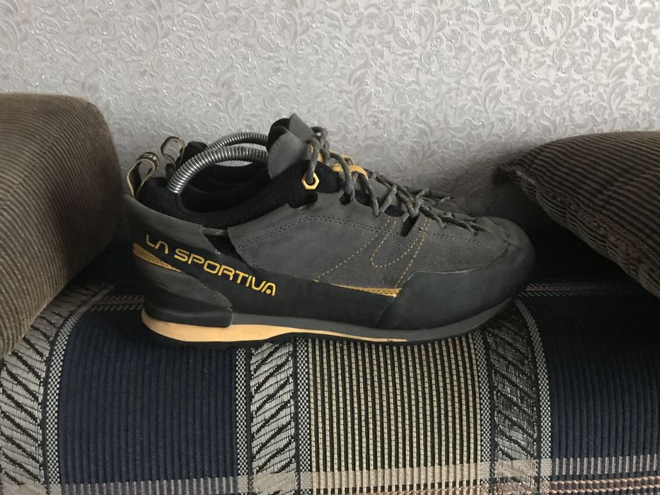 Трекінгові кросівки La Sportiva 44 розмір, по устілці 28 см приблизно