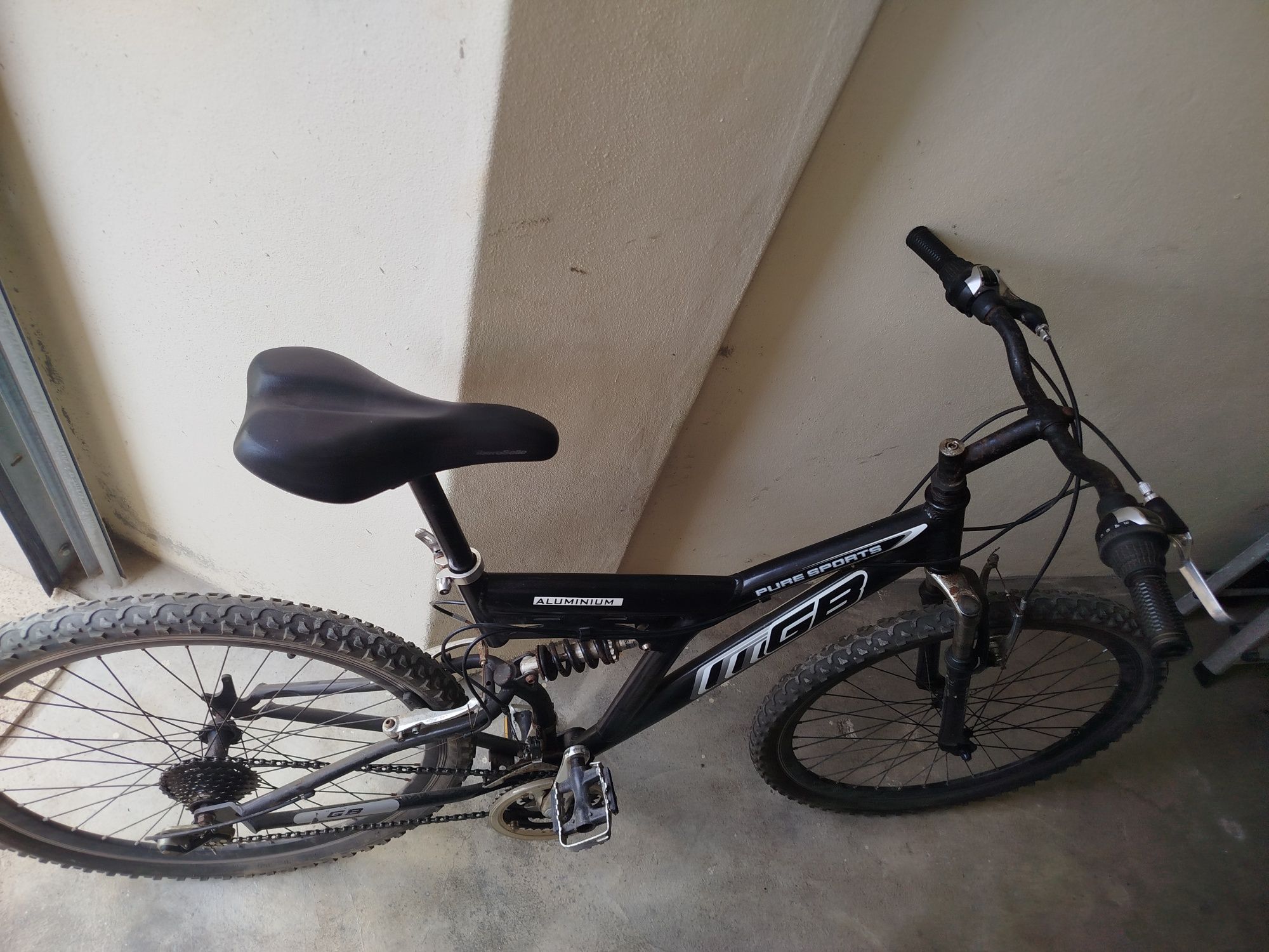 Bicicleta montanha 21 mudanças, faço entrega