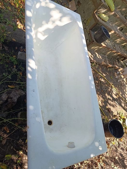 Ванна чугунная . Ванна чаву 170х75 смнна, 170 см/75см. - 1500 грн.