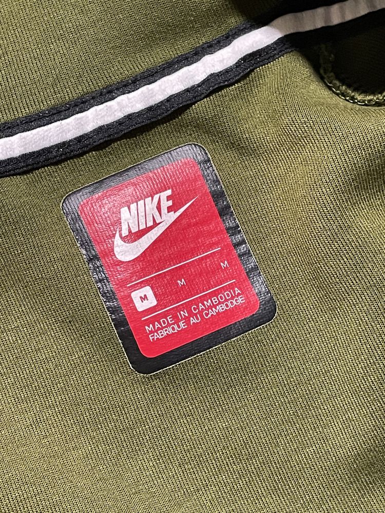 Оригінальний Nike Tech Fleece