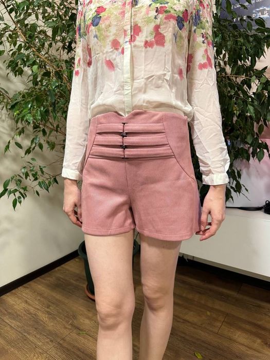 Нові шорти пудрувого кольору, р.42-44/S