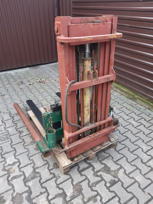 Maszt do ciągnika sztaplarka maszt sadowniczy widlak  podnośnik