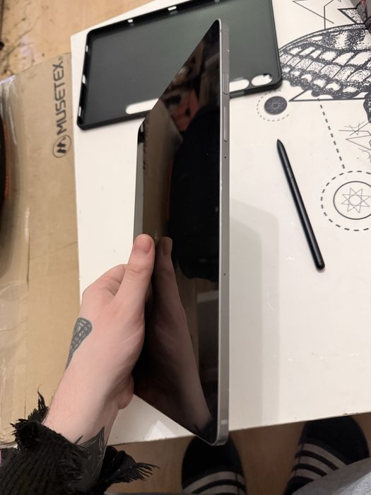 Samsung Galaxy TAB S9 FE 5G 6/128GB - stan bardzo dobry, etui, s pen