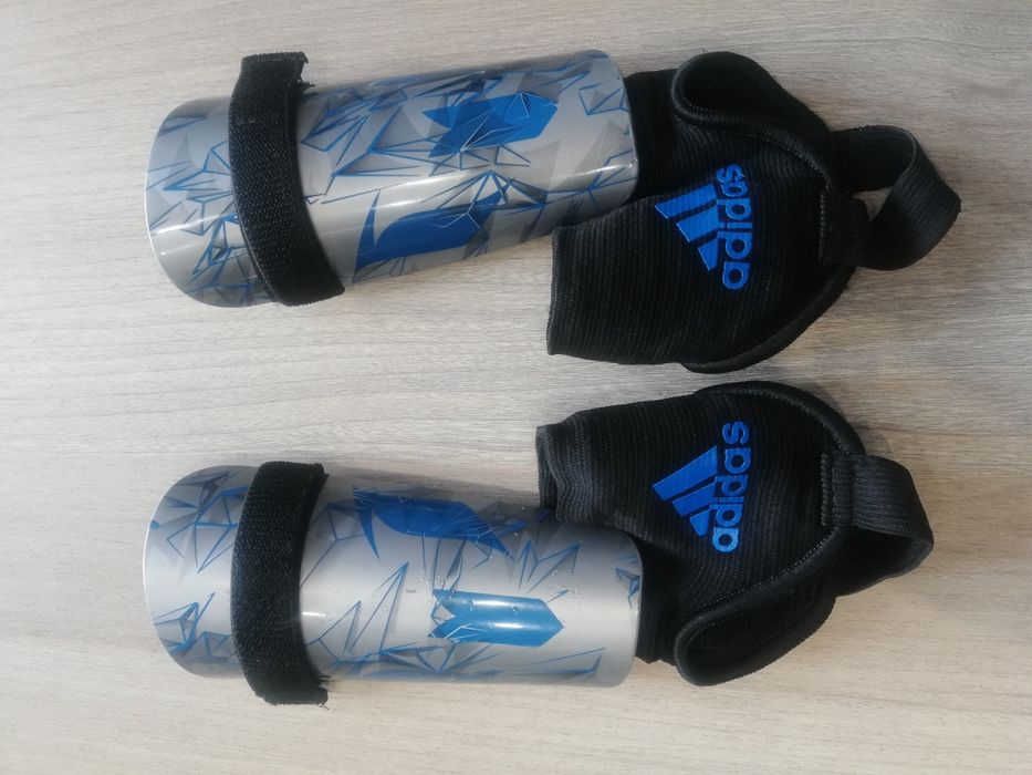 Ochraniacze dziecięce piłkarskie Adidas