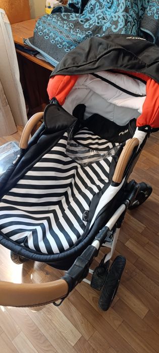 Дитяча коляска, б/у.