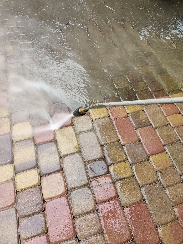 Mycie wysokociśnieniowe i Prania tapicerki