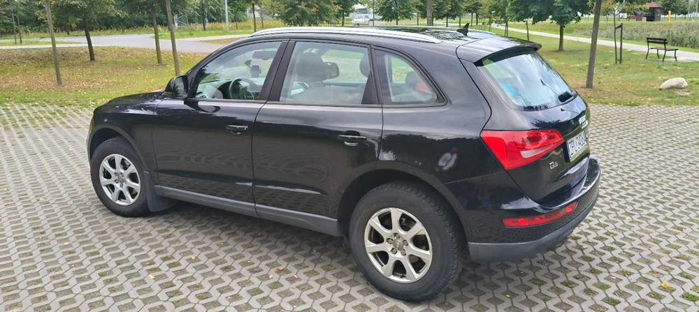 Audi Q5 Stan BDB serwisowana 2.0 TDI 170KM panorama