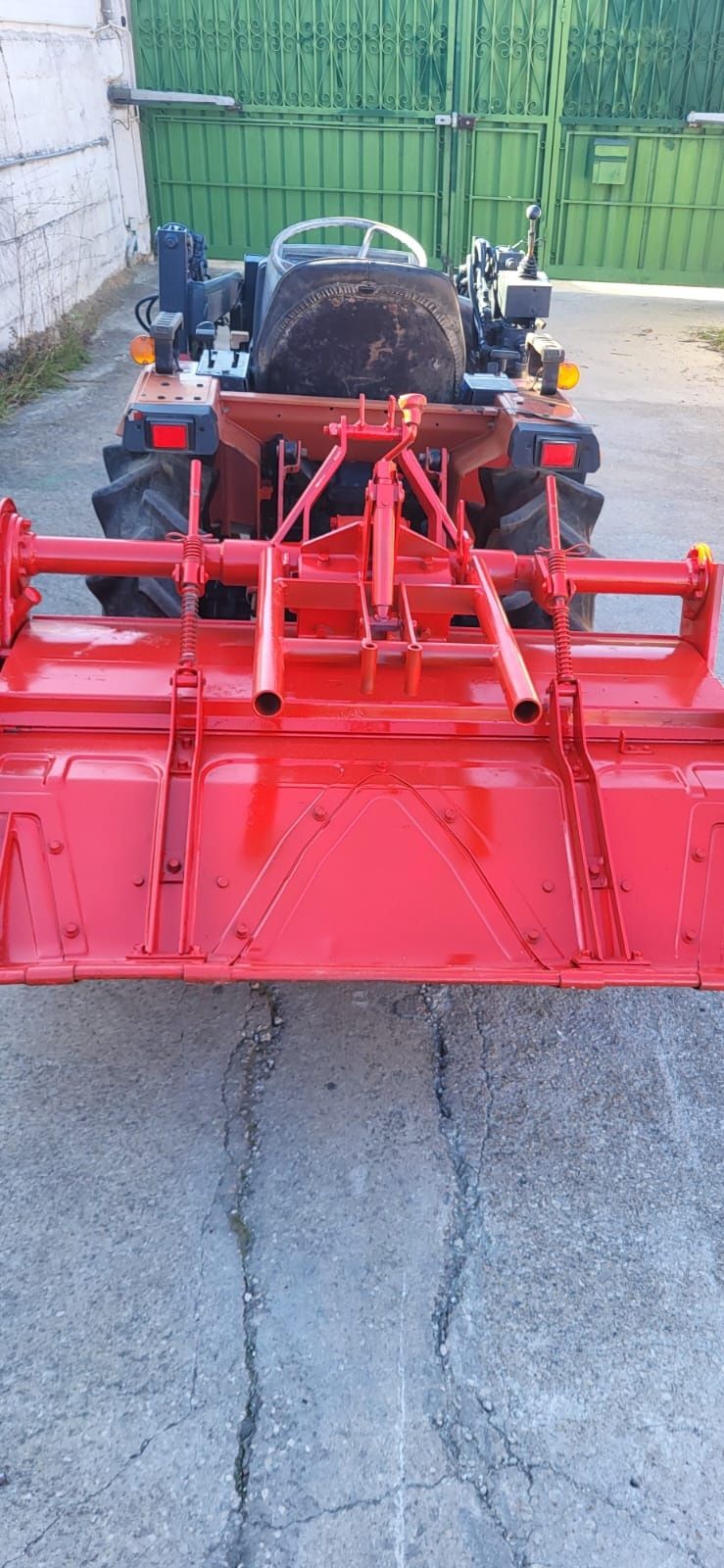 Trator yanmar f 145 com carregador frontal