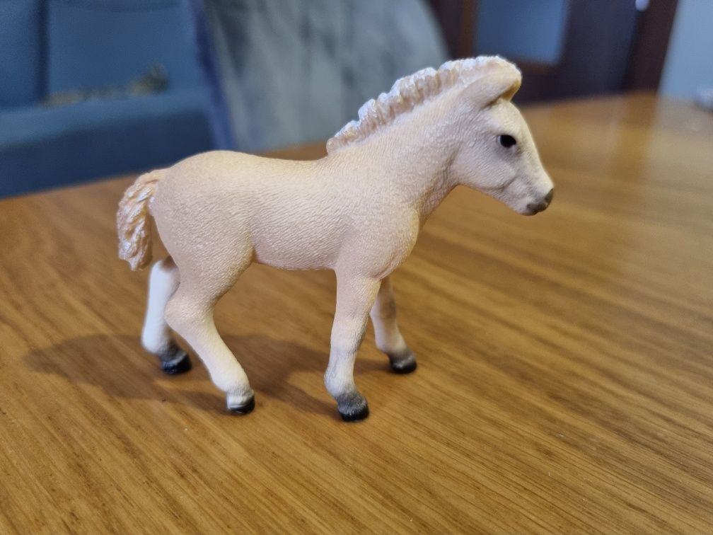 Źrebak Fiord schleich figurka