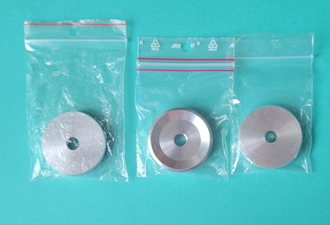 Kolekcjonerskie aluminiowe adaptery do singli lata 60-80-te XX wieku!
