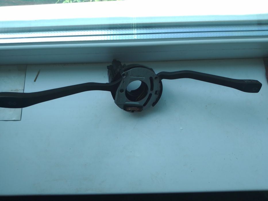 Гитара,стрекоза,перемикач світла поворотів гольф 2, джетта 2