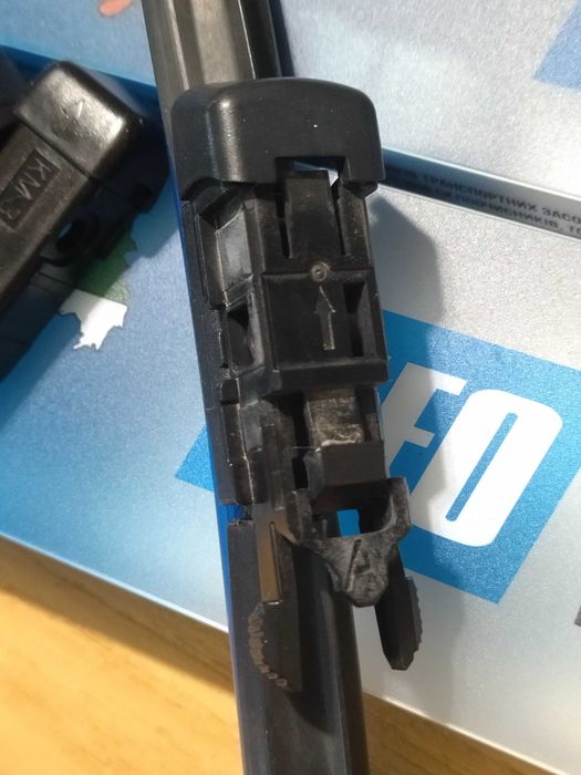 Щітка склоочисника Двірник Безкаркасний Velgio Neo Vision 700мм 550 мм