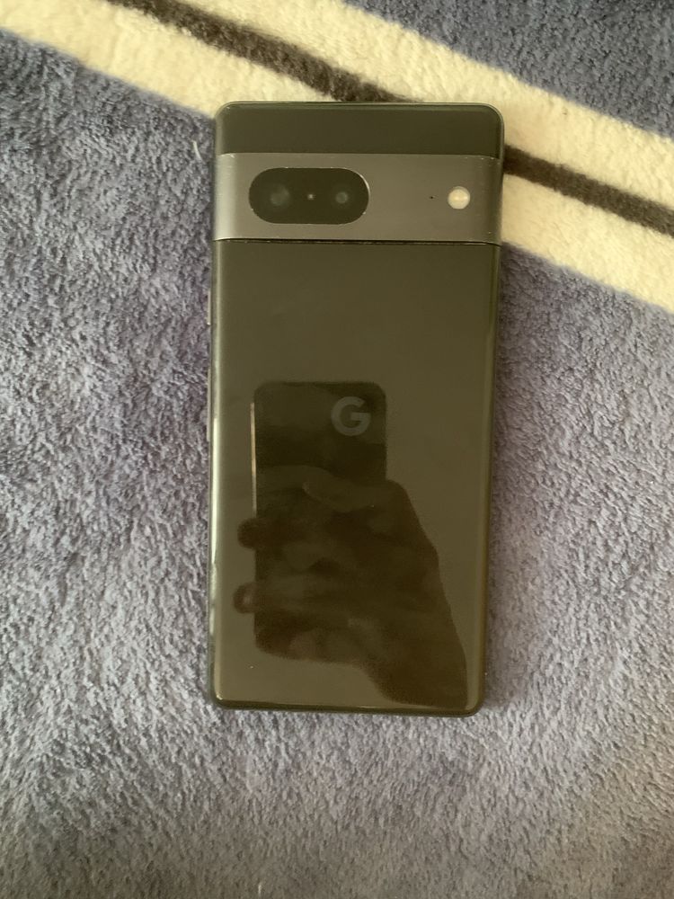 Google pixel 7.