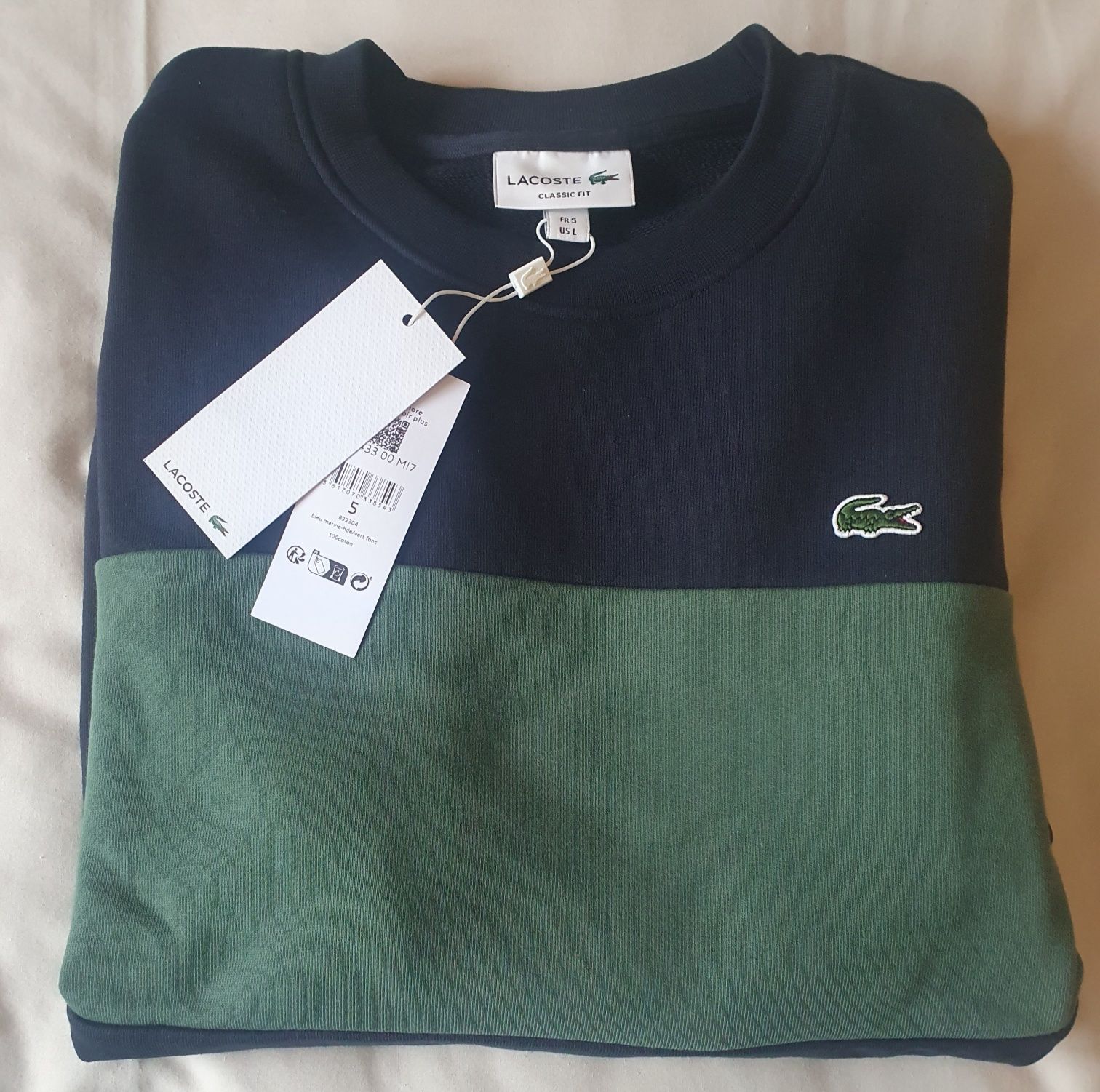 Lacoste sweatshirt