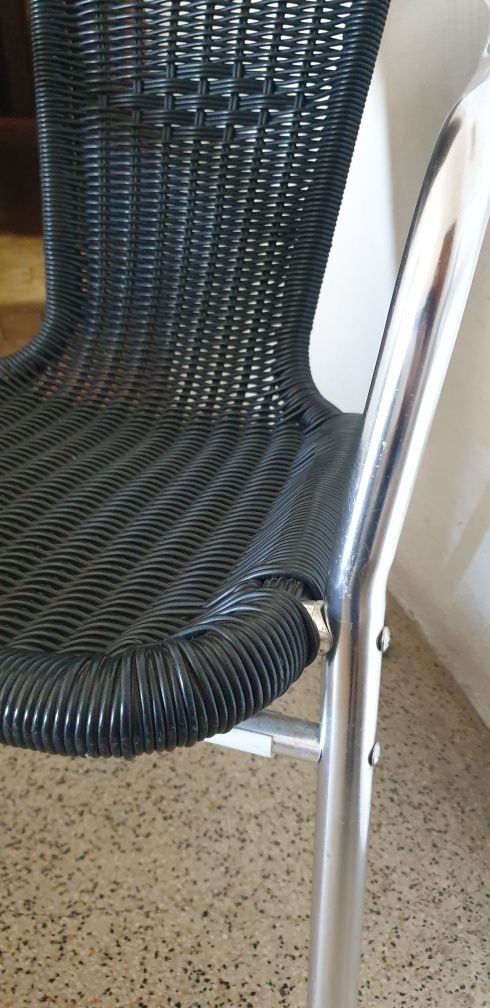 Cadeira de esplanada.