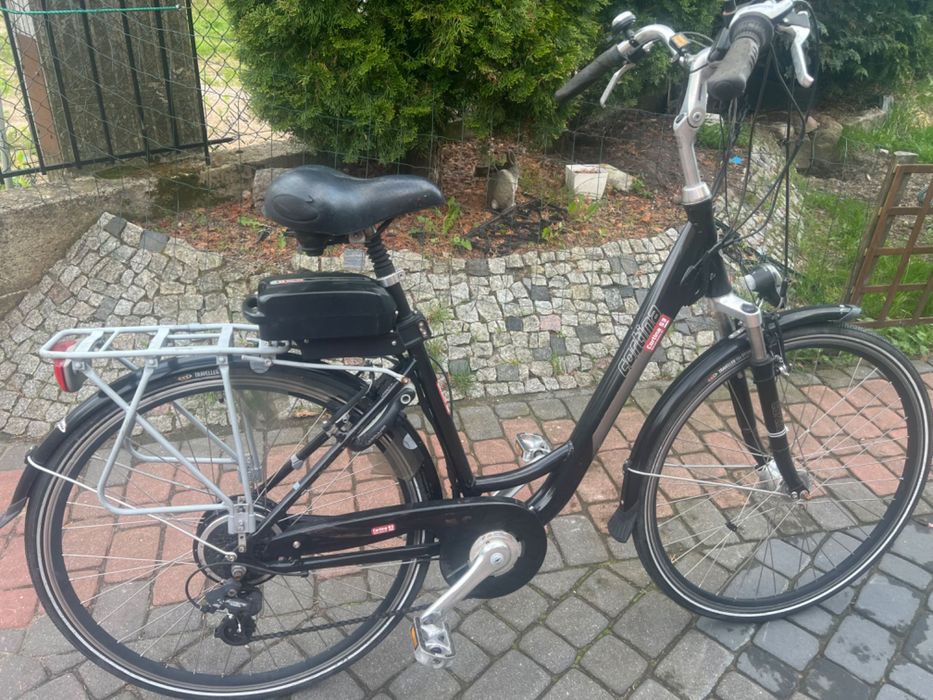 Rower elektryczny Cortina  rama 53 cm.  kola 28