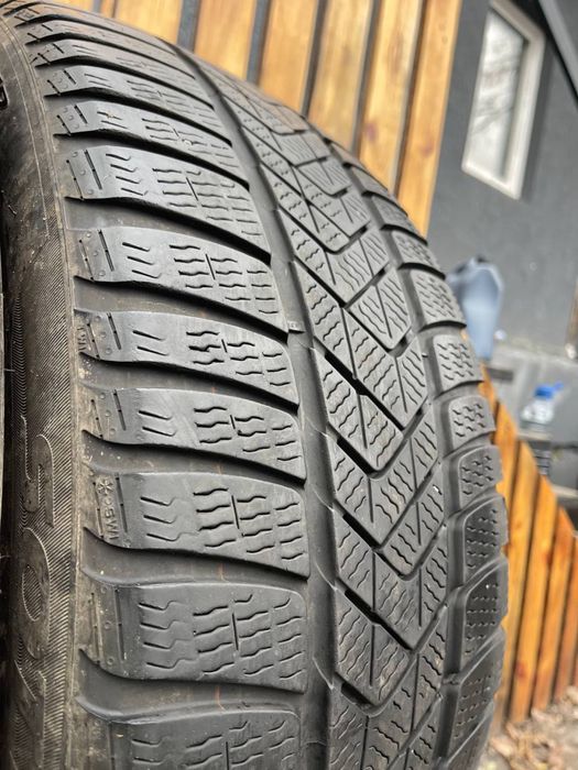 б/у шини 245/45 r19  Pirelli
