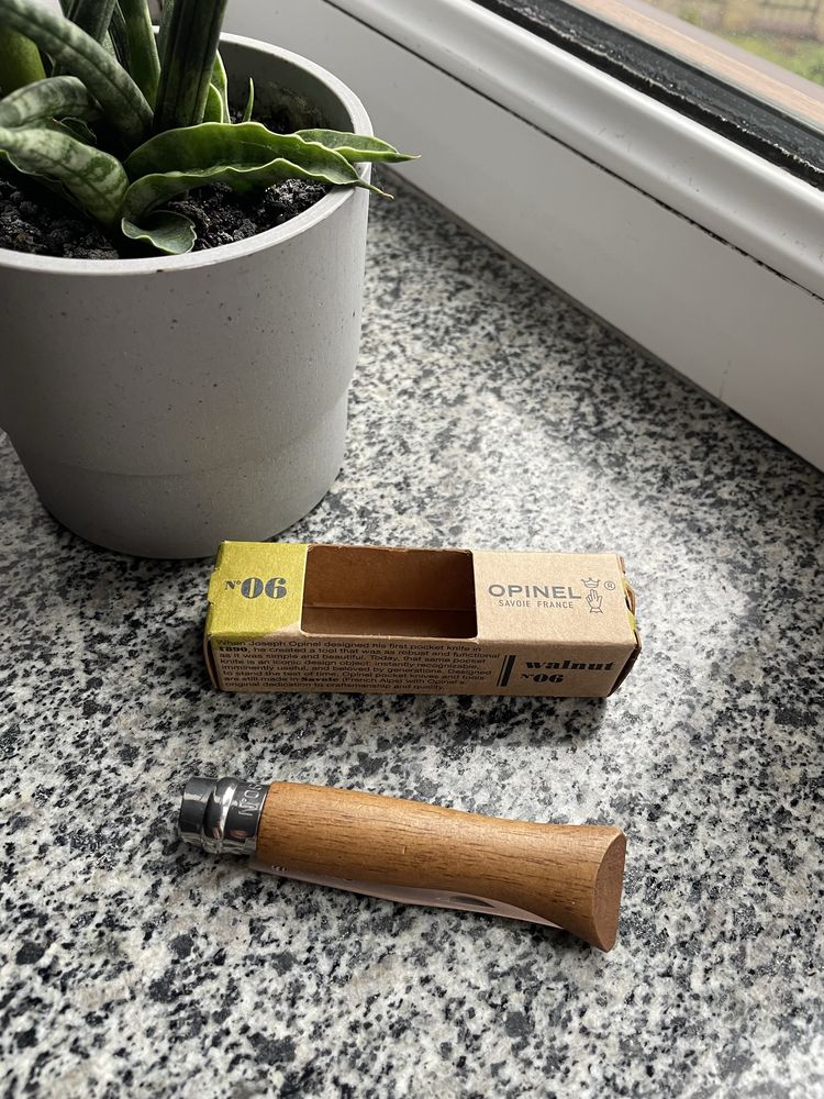 Ніж Opinel #6 Горіх Новий