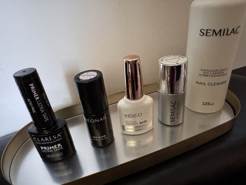 Spory zestaw do robienia paznokci