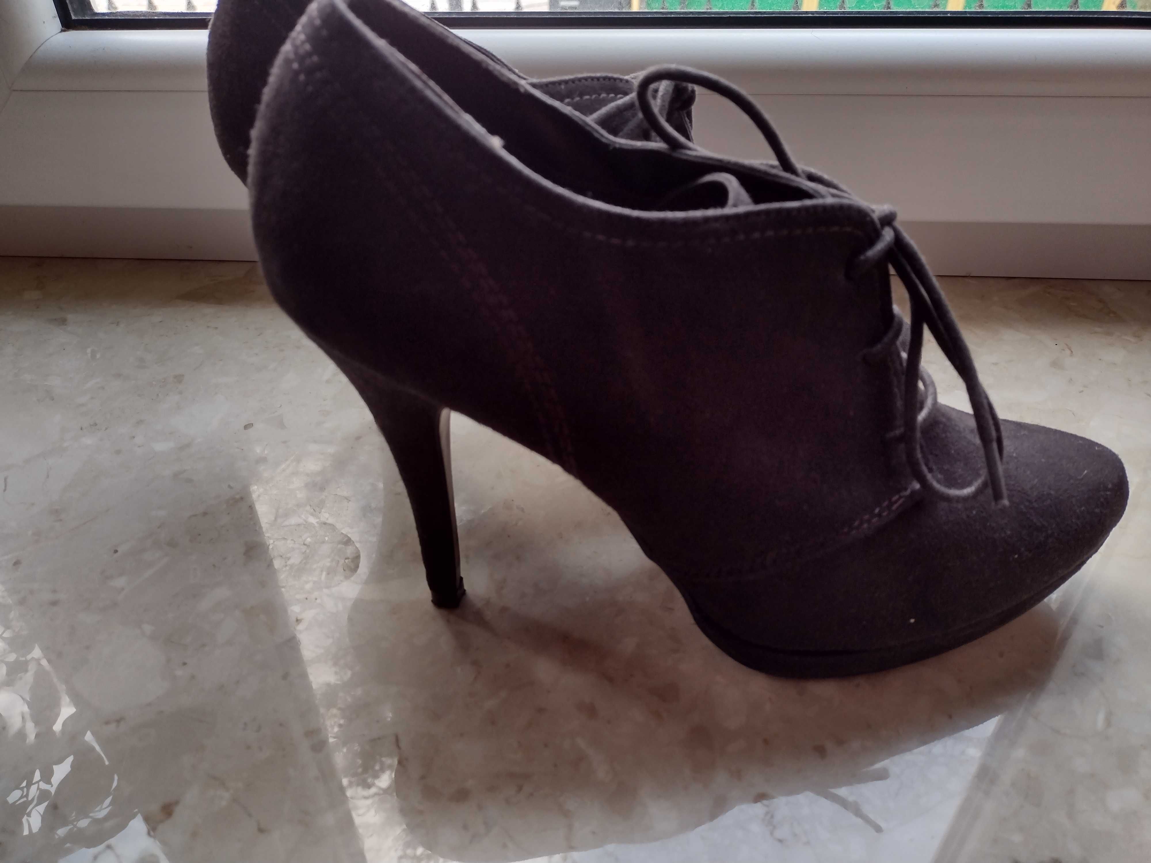 buty na wysokim obcasie 41 Graceland - nowe