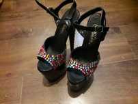 buty na wysokim obcasie