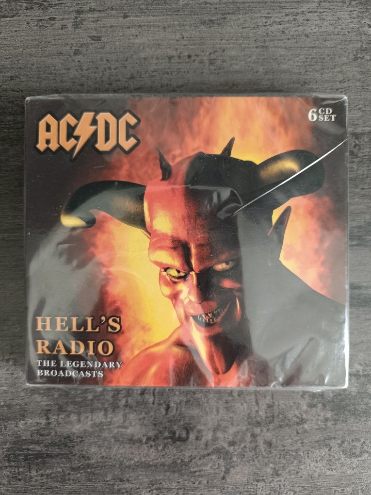 AC/DC Hell's Radio the Legendary Broadcasts 1974-1979 Box Set 6 CD
Hel