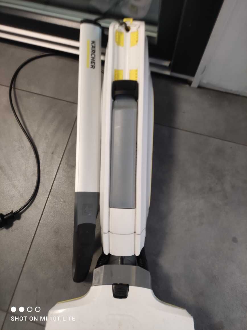 Mop elektryczny Karcher FC 5 Premium Home Line 1.055-560.0